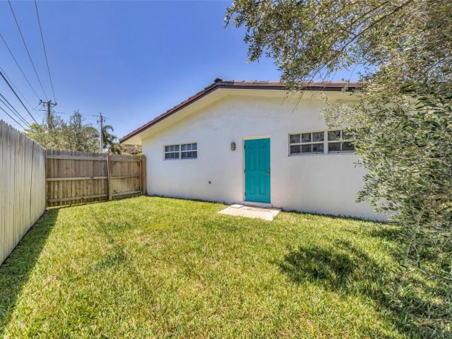 Home for sale at 3213 Dover Rd - photo 6046882