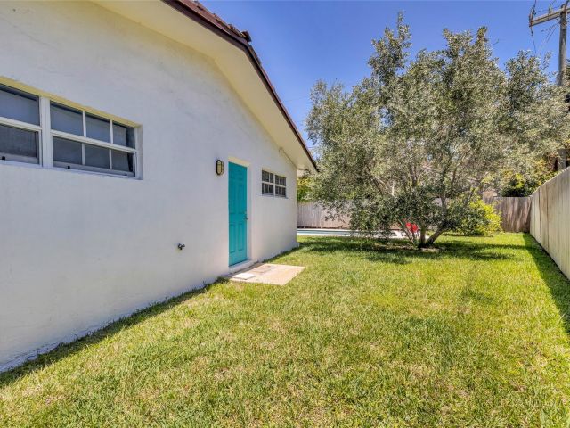 Home for sale at 3213 Dover Rd - photo 6046883