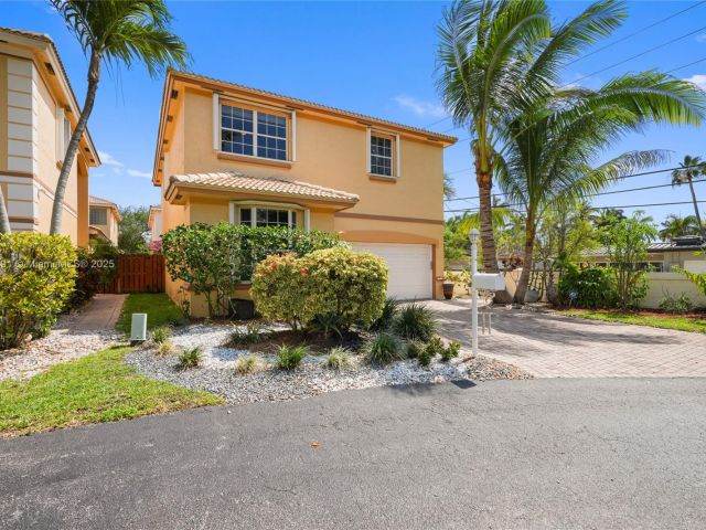 Home for sale at 1282 Grant Ct - photo 6086931