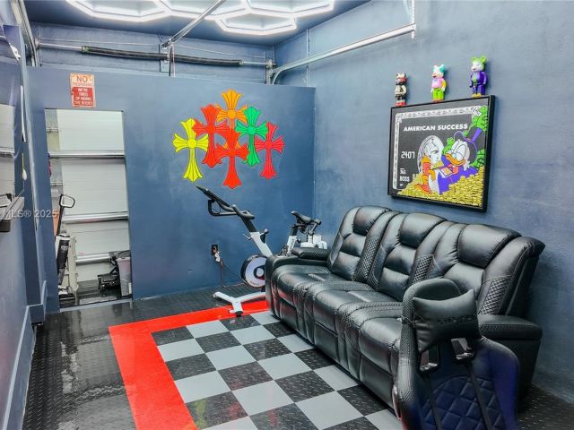 Home for sale at 7221 NW 103rd Path - photo 6045439