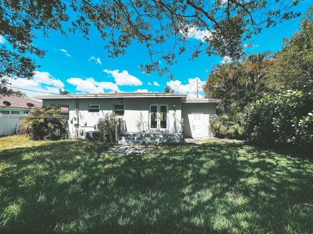 Home for sale at 1231 N 16th Ct - photo 6045581