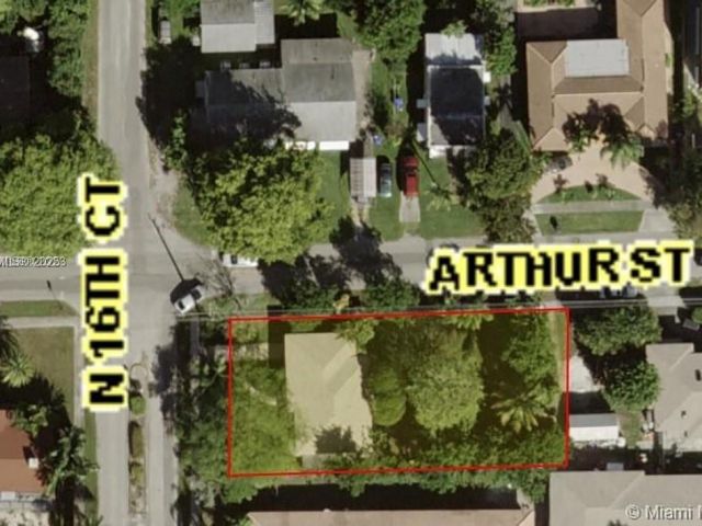 Home for sale at 1231 N 16th Ct - photo 6045587