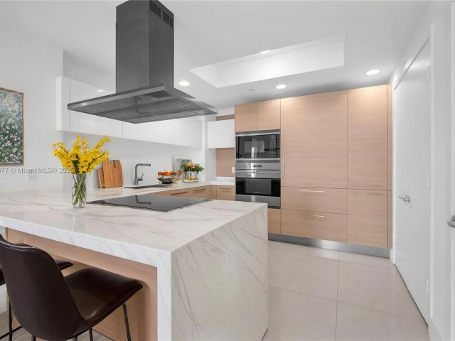 Apartment for sale  Unit #1108 - photo 6098518