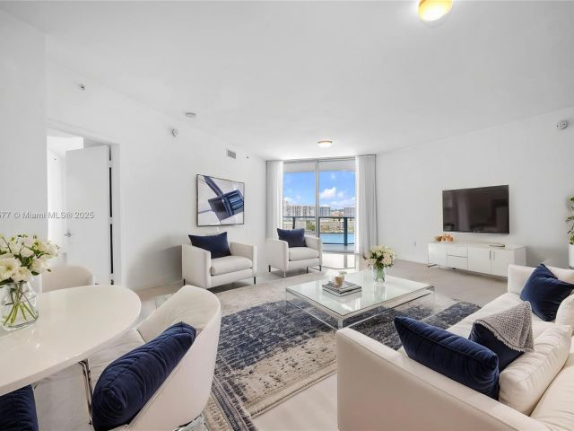 Apartment for sale  Unit #1108 - photo 6098524