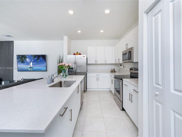 Home for sale at 26480 SW 148th Ct 26480 - photo 6048724