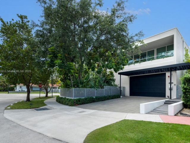 Home for sale at 4700 N Meridian Ave - photo 6048114