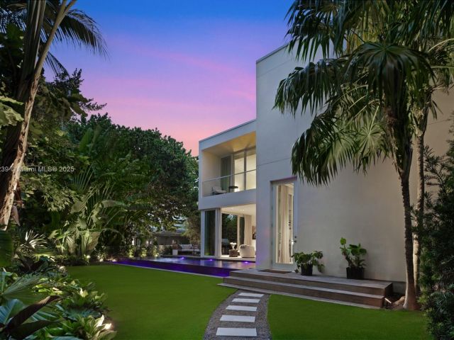 Home for sale at 4700 N Meridian Ave - photo 6048117