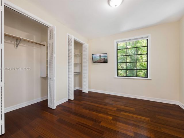 Home for sale at 7250 Erwin Rd - photo 6221041