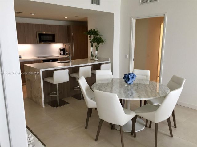 Apartment for rent  Unit #505 - photo 7137142