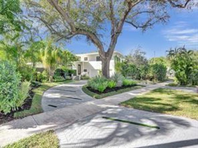 Home for sale at 18560 NE 20th Ct - photo 6048030