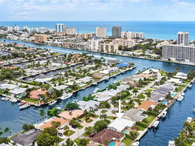 Home for sale at 2770 NE 8th Ct - photo 6049388