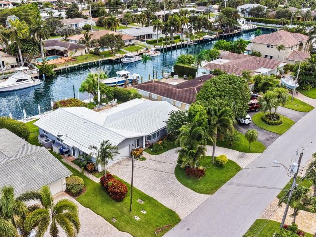 Home for sale at 2770 NE 8th Ct - photo 6049392