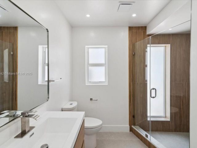 Home for sale at 1459 Jefferson St - photo 6049337