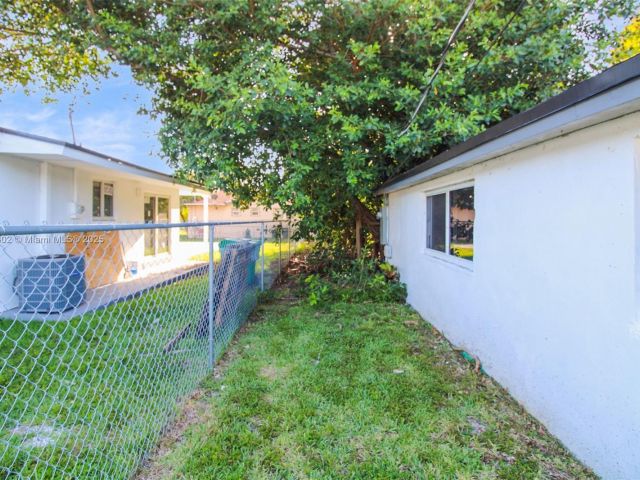 Home for sale at 5510 NW 30th Ave - photo 6053981