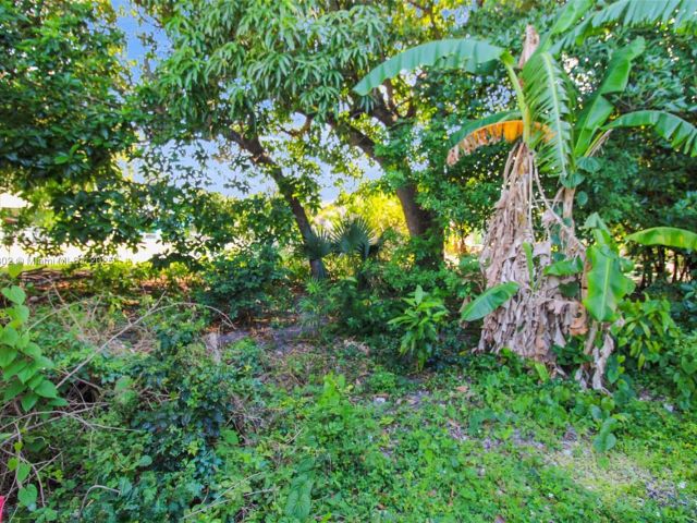 Home for sale at 5510 NW 30th Ave - photo 6053982