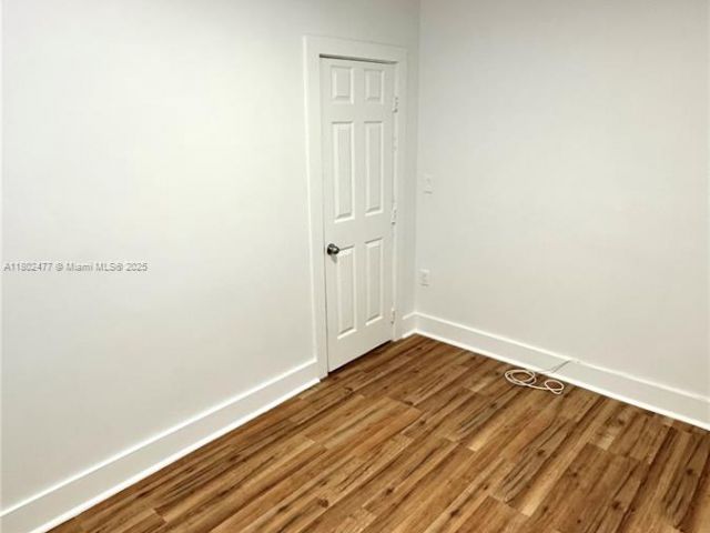 Home for rent at 912 NW 2nd St 912 - photo 6055486