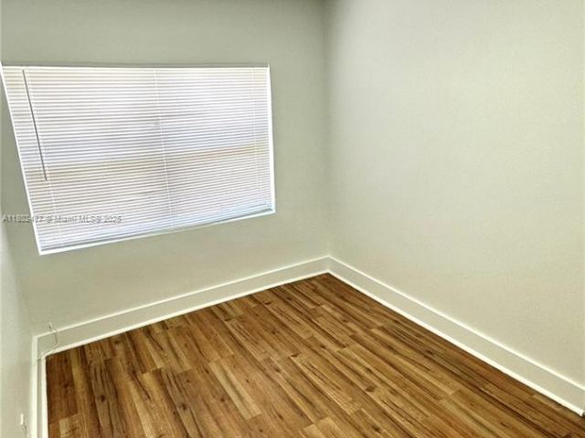 Home for rent at 912 NW 2nd St 912 - photo 6055487