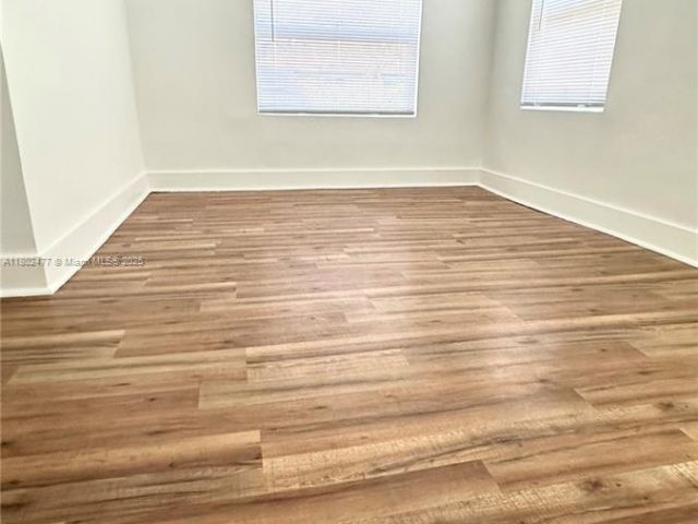 Home for rent at 912 NW 2nd St 912 - photo 6055492