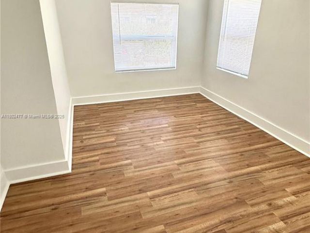 Home for rent at 912 NW 2nd St 912 - photo 6055493