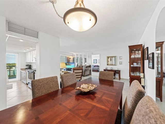 Apartment for sale  Unit #1103 - photo 6052656