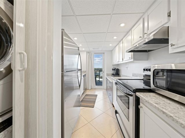 Apartment for sale  Unit #1103 - photo 6052658