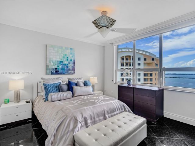 Apartment for sale  Unit #3803 - photo 6052040