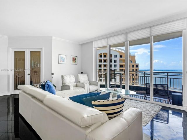 Apartment for sale  Unit #3803 - photo 6052045