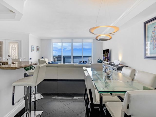 Apartment for sale  Unit #3803 - photo 6052050