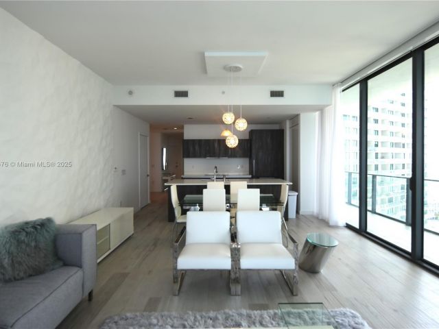 Apartment for sale  Unit #2607 - photo 6069365