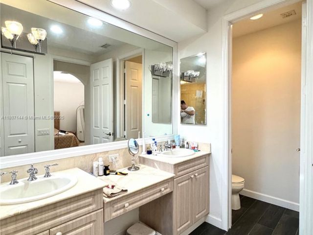 Home for sale at 826 E Spinnaker Dr E - photo 6077539