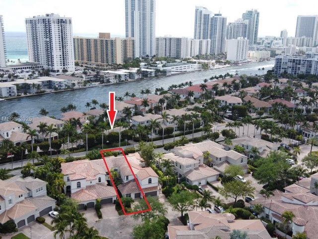 Home for sale at 826 E Spinnaker Dr E - photo 6077545