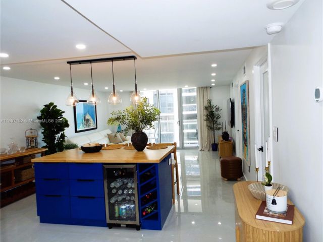 Apartment for sale  Unit #1619 - photo 6053255