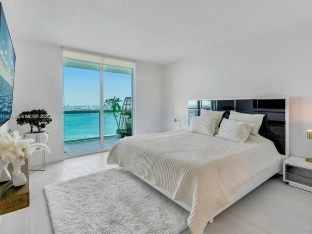 Apartment for sale  Unit #3707 - photo 6056442