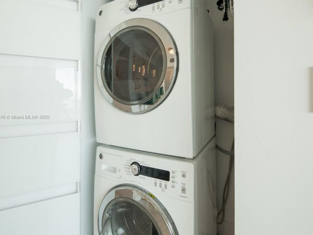 Apartment for sale  Unit #3707 - photo 6056446