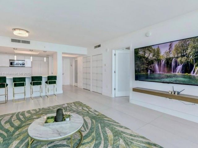 Apartment for sale  Unit #3707 - photo 6056448