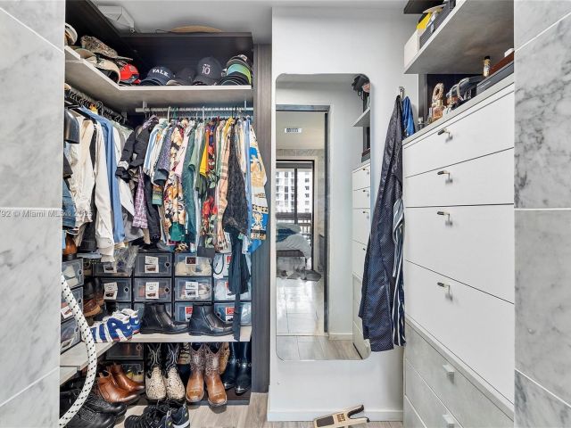 Apartment for sale  Unit #3510 - photo 6055678