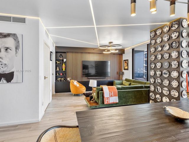 Apartment for sale  Unit #3510 - photo 6055684