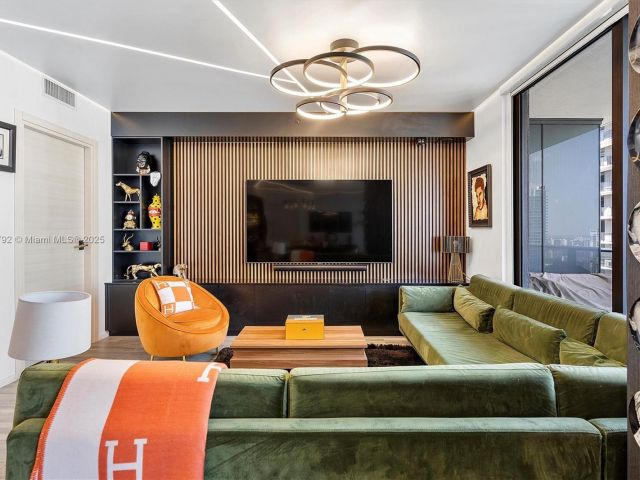 Apartment for sale  Unit #3510 - photo 6055685