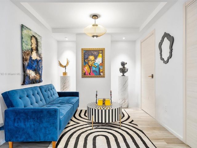 Apartment for sale  Unit #3510 - photo 6055692