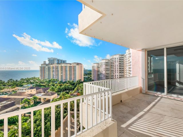 Apartment for rent  Unit #1404 - photo 6056557