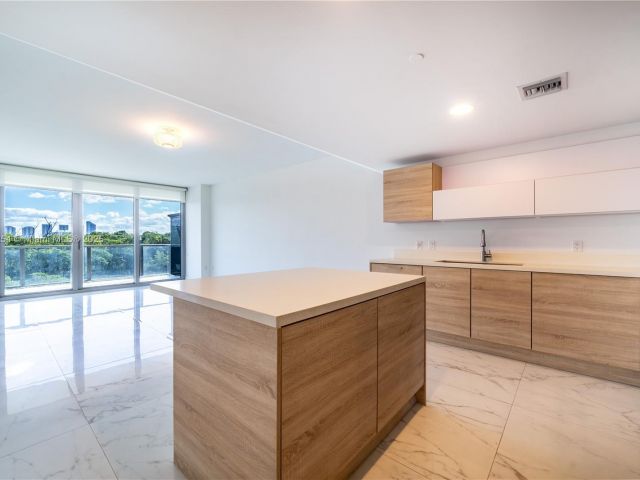 Apartment for sale  Unit #417 - photo 6060884