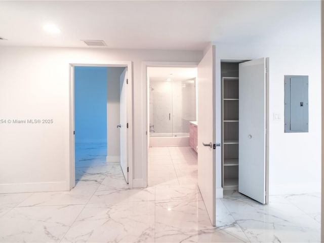 Apartment for sale  Unit #417 - photo 6060887