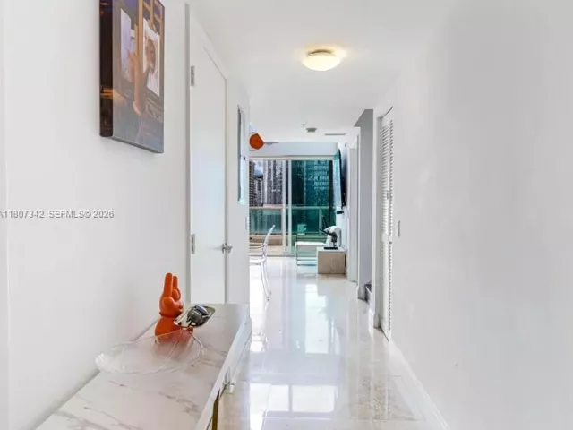 2-bedroom condo for sale in Miami - 41 SE 5th St 2008 - MondialRealty