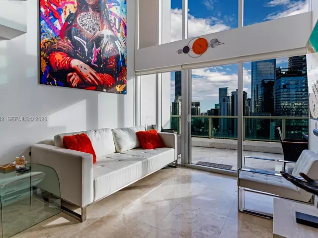 2-bedroom condo for sale in Miami - 41 SE 5th St 2008 - MondialRealty