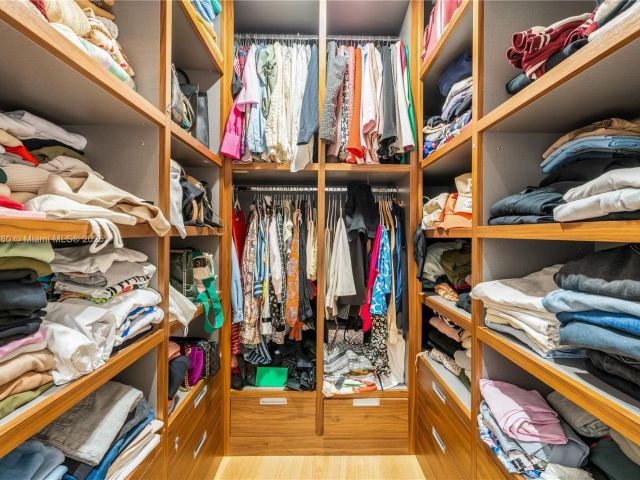 Apartment for sale  Unit #1409 - photo 6056154