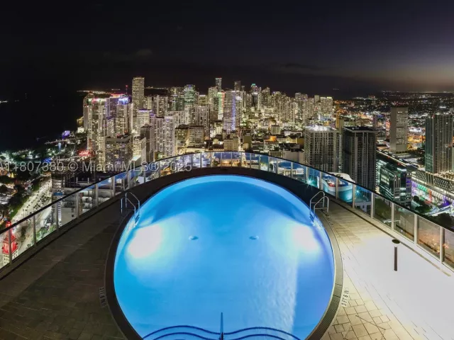 2-bedroom condo for sale in Miami - 851 NE 1st Ave 1409 - MondialRealty
