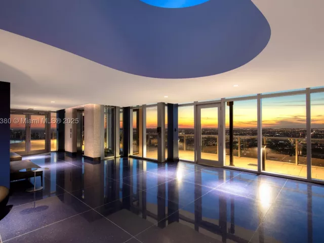 2-bedroom condo for sale in Miami - 851 NE 1st Ave 1409 - MondialRealty