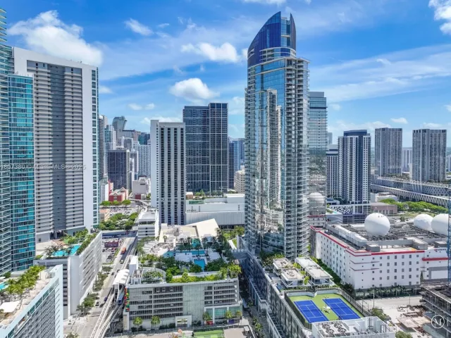 2-bedroom condo for sale in Miami - 851 NE 1st Ave 1409 - MondialRealty