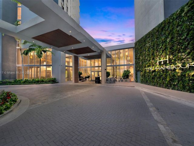 Apartment for sale  Unit #2707 - photo 6060873