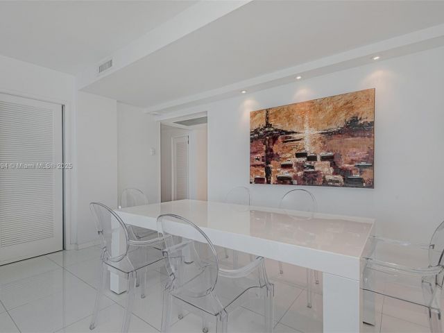 Apartment for rent  Unit #1538 - photo 6061217